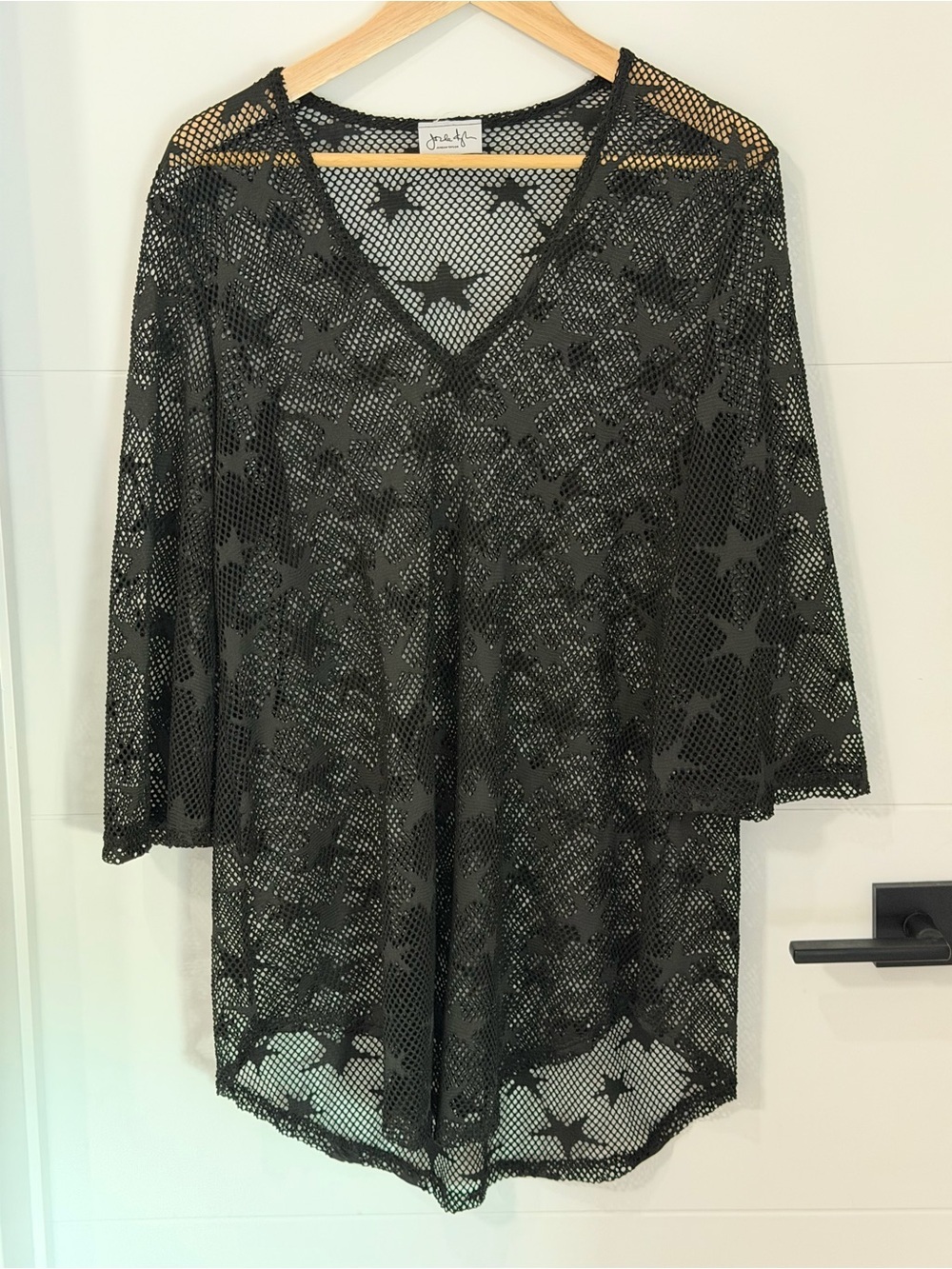 Jordan Taylor: Black Star Mesh Coverup Tunic (ptp approx 20in)